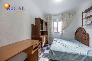 Piso en venta en Barrio de Zaidín en Granada