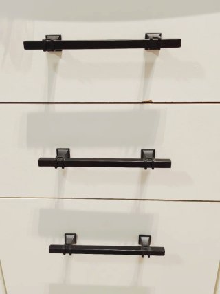 Tiradores negros Amerdeco 128mm (5 uds)