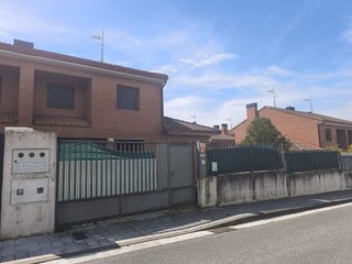 Casa adosada en venta en Orcoyen