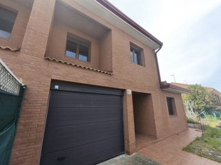 Casa adosada en venta en Orcoyen
