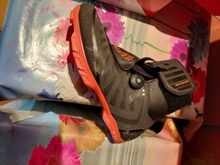 Botas Specialized Defroster Negras/Naranjas