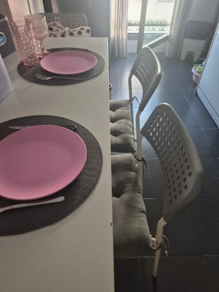 Mesa y 6 Sillas Comedor