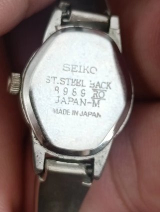 Reloj Seiko Mujer Vintage Cuarzo Plata