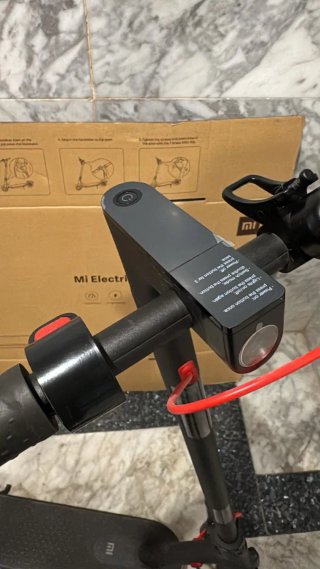 Patinete Eléctrico Xiaomi Pro. Se usó 4 veces.