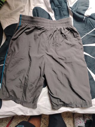 Pantalones cortos Nike grises y azules talla S