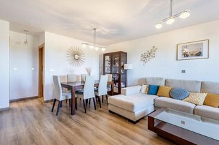 Casa adosada en venta en Güevéjar