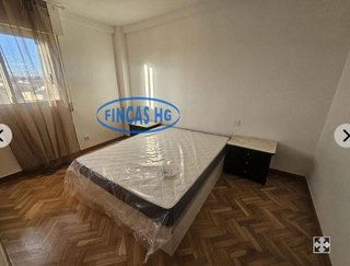 Piso en venta en Juan XXIII en Alicante