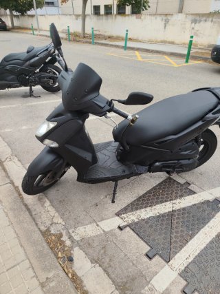 Moto Scooter 125cc Negra