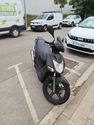 Moto Scooter 125cc Negra