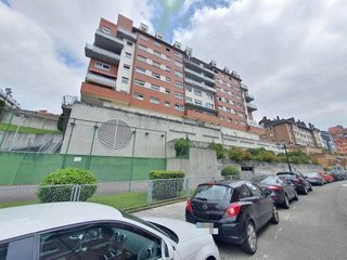Garaje en venta en Montecerrao en Oviedo