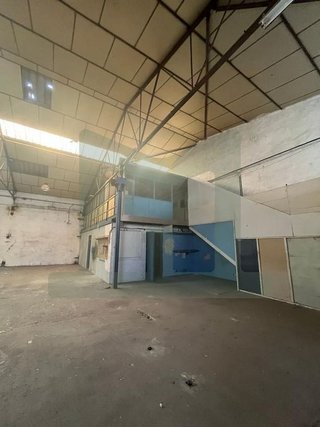 Nave industrial en venta en Camarma de Esteruelas