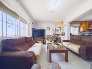 Chalet en venta en Peña de las Águilas en Elche