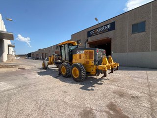 JOHN DEERE 772GP AWD **MATRICULADA**