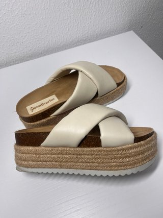 Sandalias Plataforma Stradivarius Beige