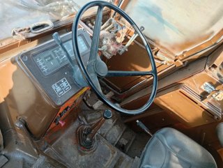Tractor Fiat 980E.