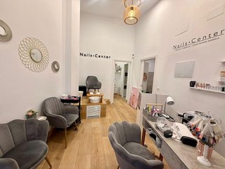 Local comercial en venta en Bellas Vistas en Madrid