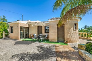 Chalet en venta en Crevillent