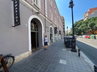 Local comercial en alquiler en El Pilar en Valencia