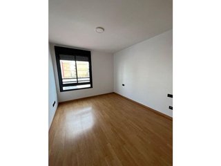 Piso en alquiler en Torrefiel en Valencia