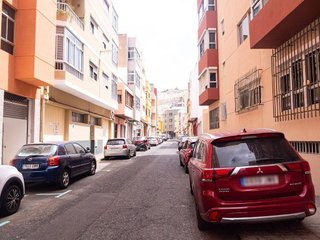 Piso en alquiler en Arenales - Lugo - Avenida Marítima en Palmas de Gran Canaria(Las)
