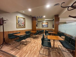 Local comercial en alquiler en Pº Zorrilla - Cuatro de Marzo en Valladolid
