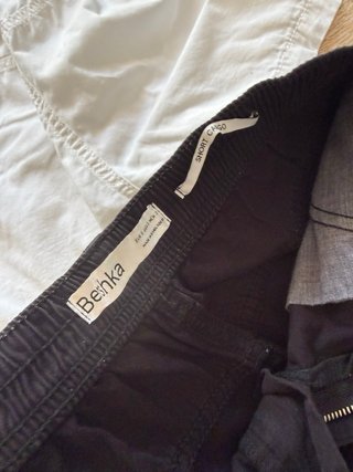 Pantalones cortos cargo blancos y negros
