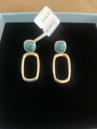 Pendientes Luxenter resina verde acabado oro 18K