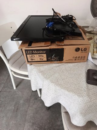 Monitor LG LED Negro