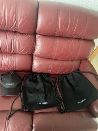 2 Mochilas y 1 Gorra ONE HIRING