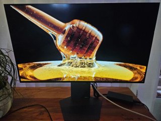 LG 32 OLED 4K UHD 240Hz Monitor