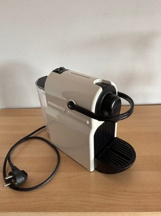 Cafetera Nespresso Krups XN100 Blanca