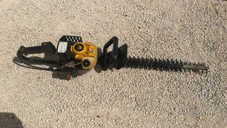 Cortasetos a gasolina