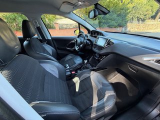 Peugeot 2008 2015 1.6 E-HDI ALLURE🚀