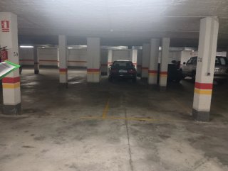 Alquilo plaza garaje