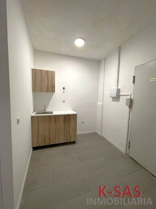 Local comercial en venta en Montesa en Esplugues de Llobregat