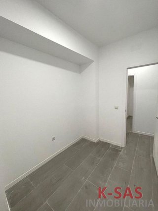 Local comercial en venta en Montesa en Esplugues de Llobregat