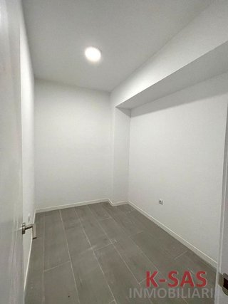 Local comercial en venta en Montesa en Esplugues de Llobregat