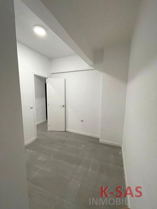 Local comercial en venta en Montesa en Esplugues de Llobregat