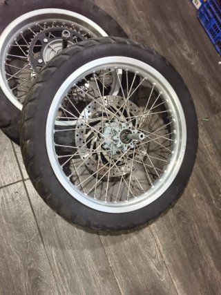 Juego Ruedas BMW F650