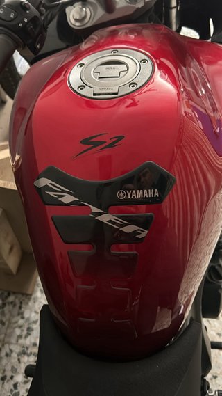 Yamaha Fazer S2 Roja y Negra
