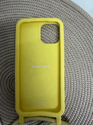 Funda iPhone 12 Pro Max Amarilla