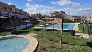 Casa adosada en venta en Montequinto en Dos Hermanas