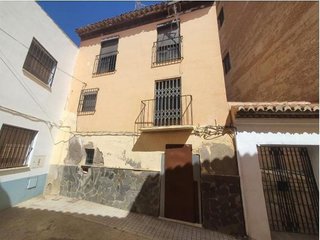 Chalet en venta en Guadix