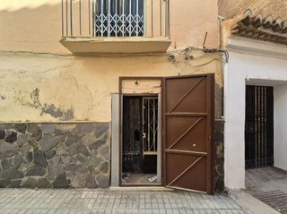 Chalet en venta en Guadix