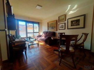 Piso en venta en Plaza España - Villa Pilar - Reyes Católicos - Vadillos en Burgos