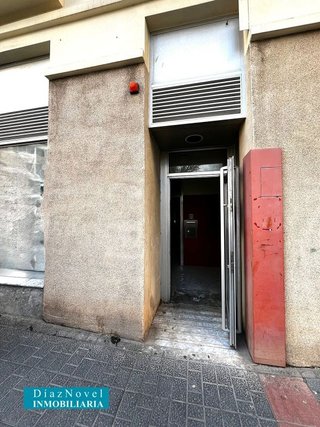 Local comercial en venta en Camino Viejo de Málaga en Vélez-Málaga