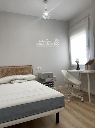 Piso en alquiler en Hospitales - Campus en Salamanca