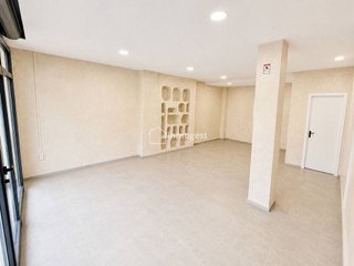Local comercial en alquiler en Santa Eugènia en Girona