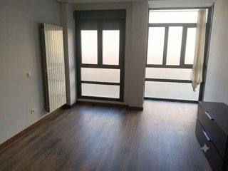 Piso en alquiler en Moscardó en Madrid