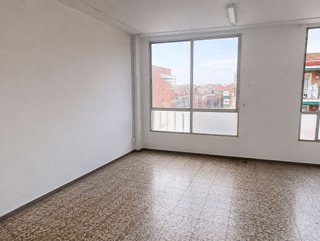 Local comercial en venta en San Andrés en Madrid